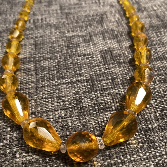 Vintage Crystal Necklace - Picture 7 of 7